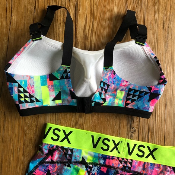 Victoria’s Secret work out set - Picture 4 of 7